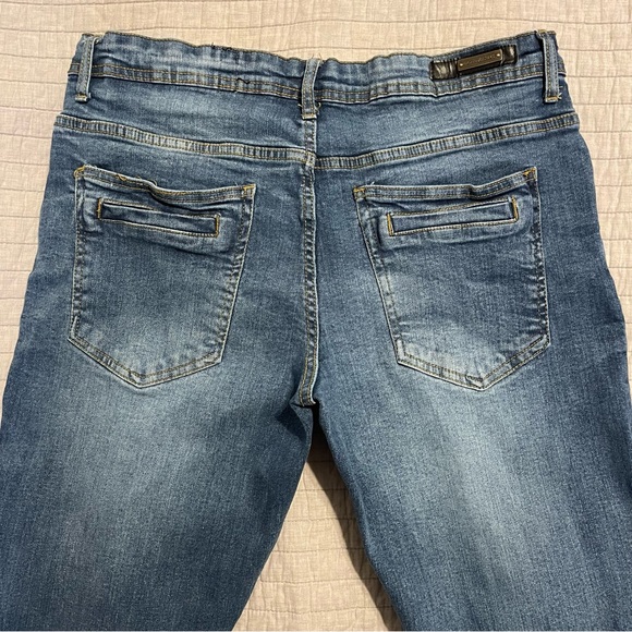 DSTRKT DENIM DISTRESSED JEANS "DIAMOND" EMBROIDERED SIZE 36 VINTAGE BLUE - Picture 15 of 15